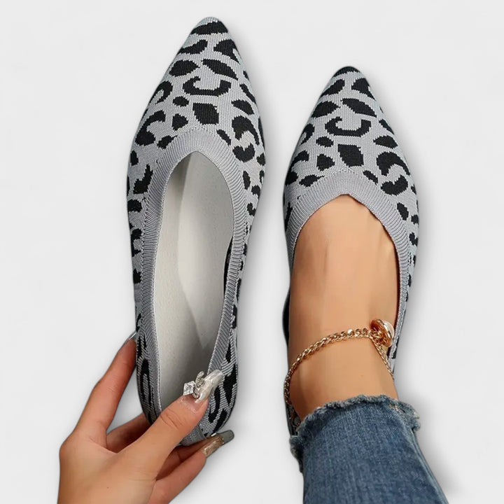 Leopard Print Pointed Flat Shoes