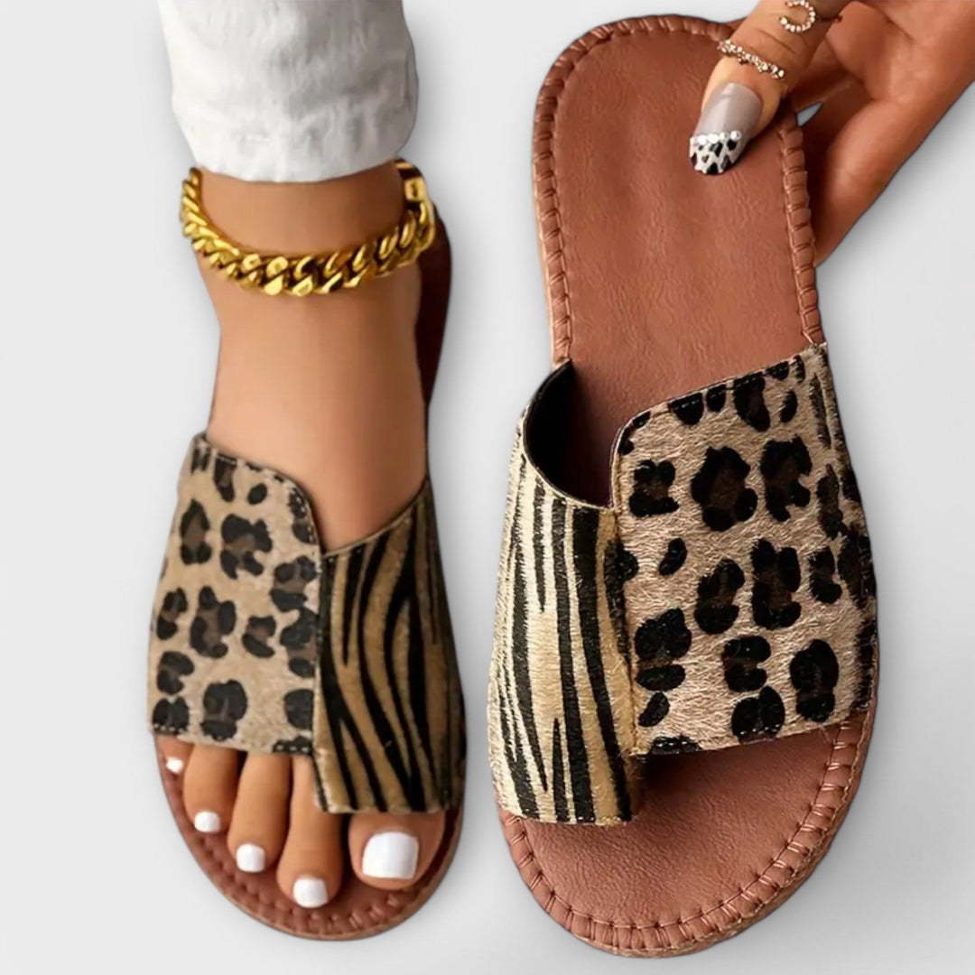 Beautiful two-tone sandals with leopard print