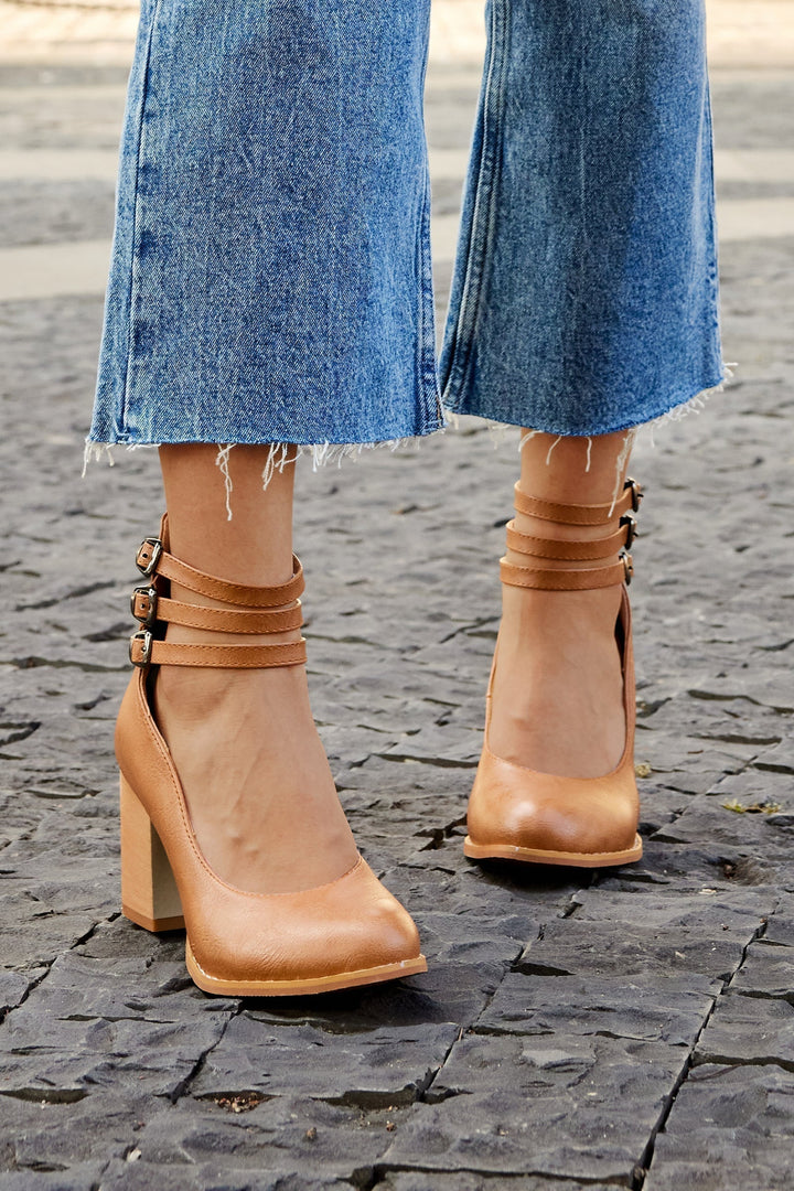 Caa™ | Smooth Leather Sandals with Ankle Strap and Wide Heel