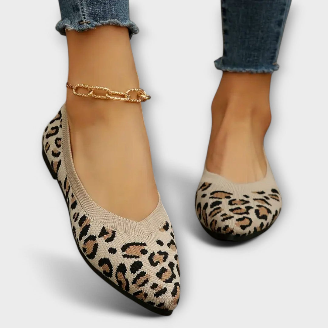 Leopard Print Pointed Flat Shoes