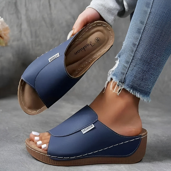 Liva™ – Comfortable orthopaedic sandals with a sleek design